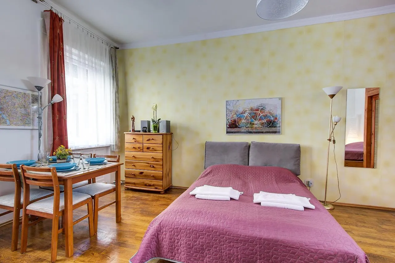 Apartment Near The Heroes Square Budapest Hungary
